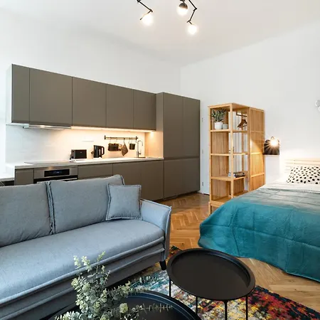 Apartamento Sunny In The Center Of Vrsovice