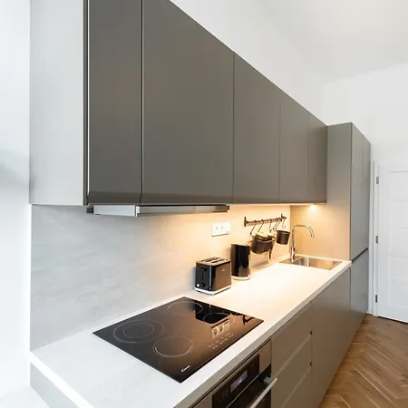 Apartamento Sunny In The Center Of Vrsovice *